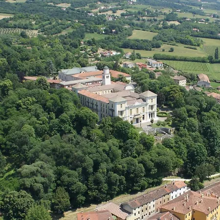 Alloggio per agriturismo Il Convento Di San Fermo *