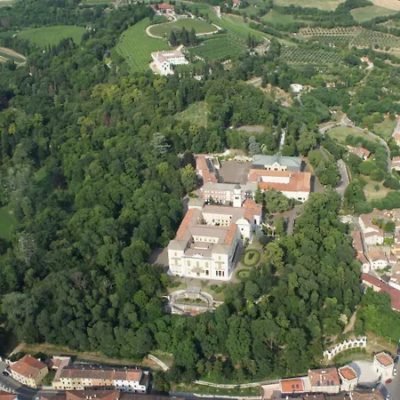 Il Convento Di San Fermo Feriegård *